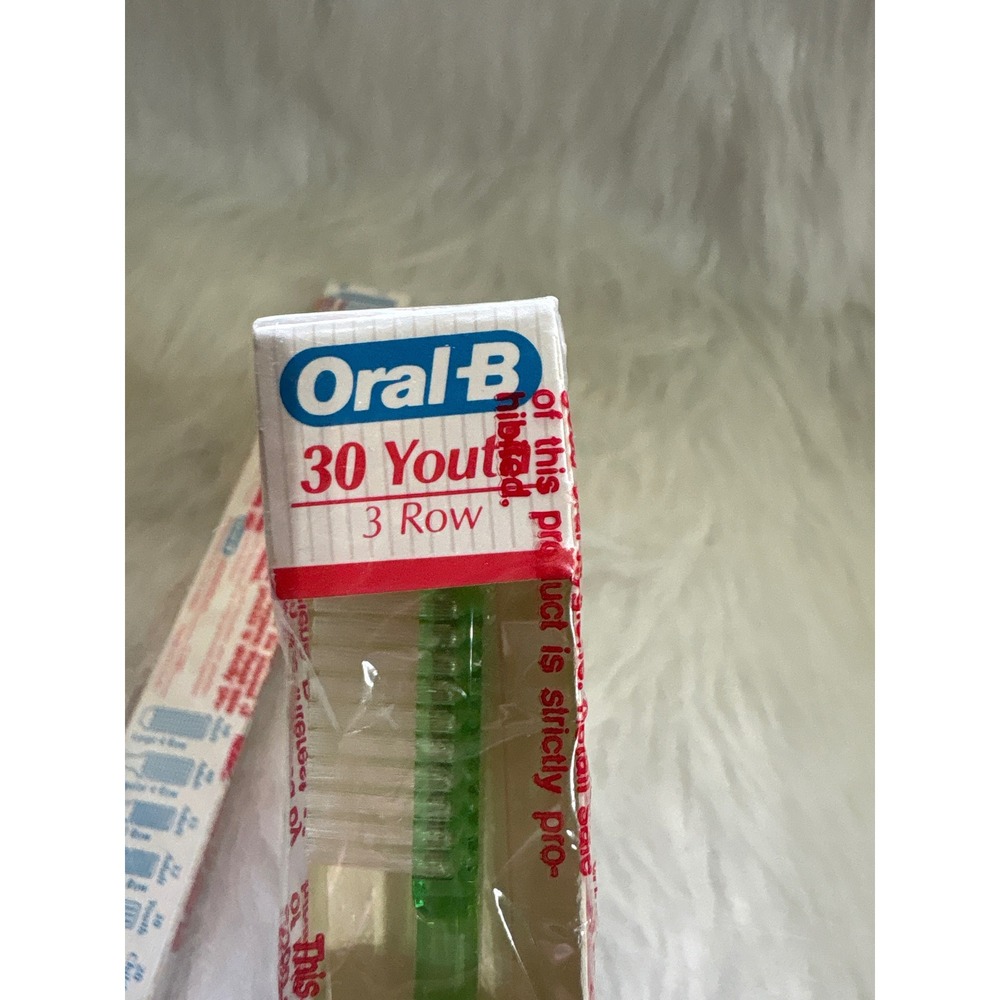 Oral-B Youth‎ 30 3 Row Toothbrushes Vintage Soft End-Rounded Bristles New Sealed - Picture 4 of 4